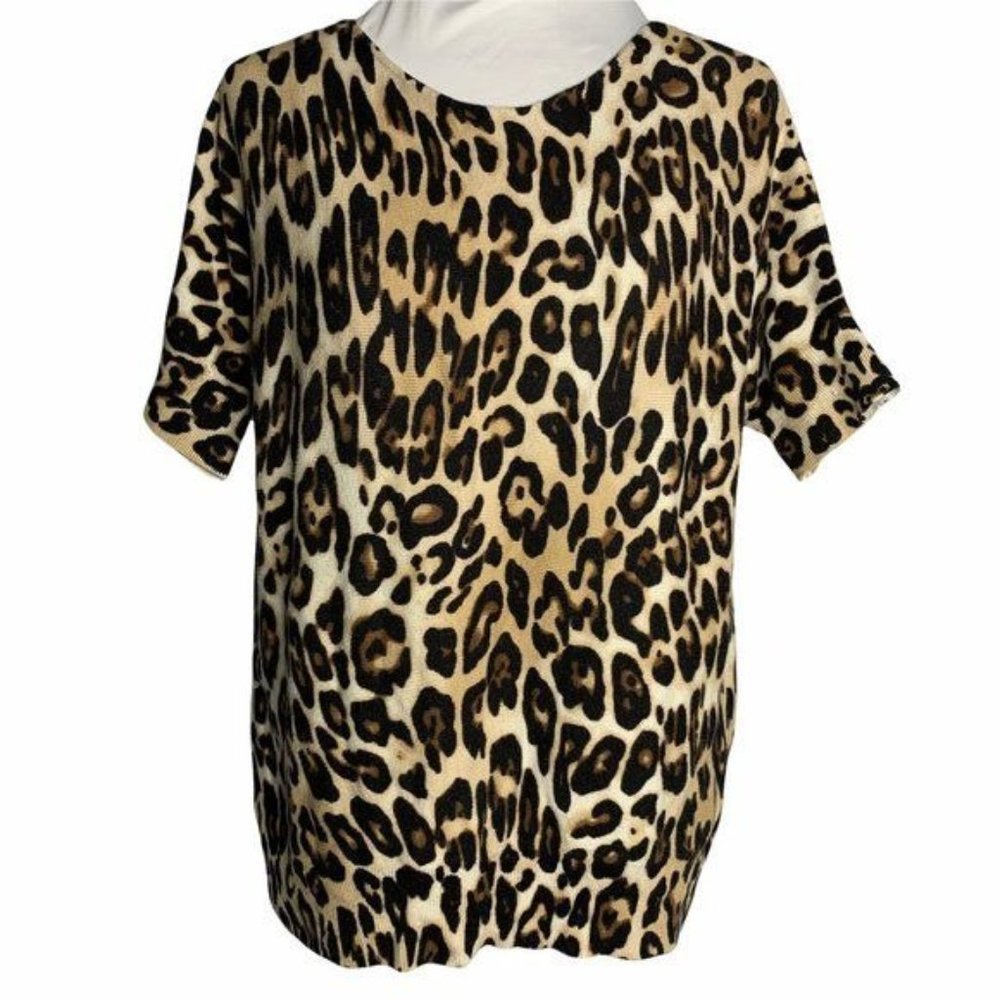Chicos Leopard Print Short Sleeve Sweater M Cream Brown Round Neck Stretch